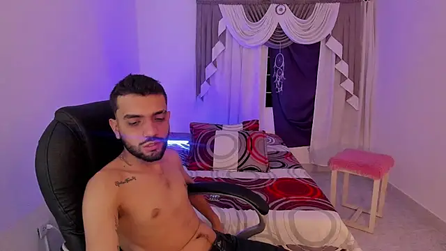 Snapshot of Jeremyy_Boy chatting on September 20, 2025, 3:00 am Jeremyy Boy online show from September 20, 2025, 3:00 am