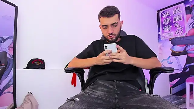 Snapshot of Jeremyy_Boy chatting on October 4, 2025, 11:06 pm Jeremyy Boy online show from October 4, 2025, 11:06 pm