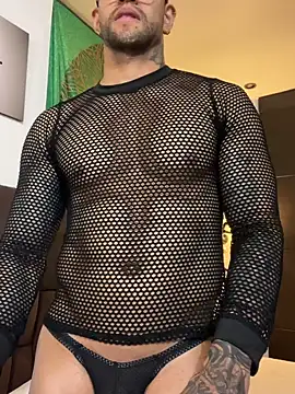 Snapshot of Tomy_maylon chatting on October 21, 2025, 2:44 am Tomy maylon online show from October 21, 2025, 2:44 am