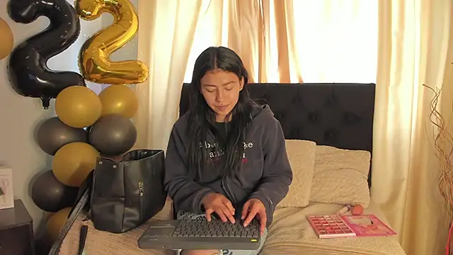 Snapshot of Tiffany_Nm chatting on October 2, 2025, 2:53 pm Tiffany Nm online show from October 2, 2025, 2:53 pm