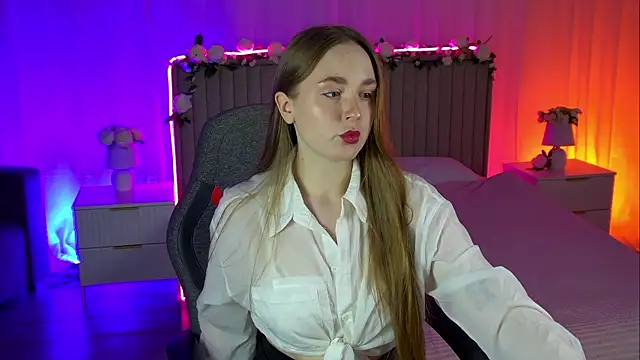 NayaraDelolmo online show from October 27, 2025, 1:01 pm