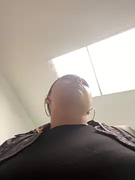 Snapshot of EmilyHarperr chatting on October 29, 2025, 11:31 am EmilyHarperr online show from October 29, 2025, 11:31 am