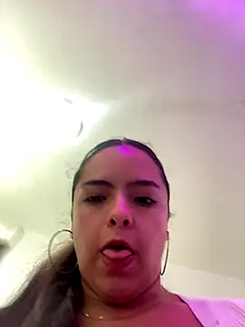 Snapshot of EmilyHarperr chatting on October 4, 2025, 11:56 am EmilyHarperr online show from October 4, 2025, 11:56 am