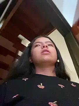 Snapshot of EmilyHarperr chatting on October 28, 2025, 11:31 am EmilyHarperr online show from October 28, 2025, 11:31 am