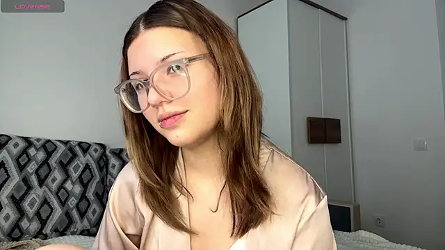 Snapshot of VerniceEngelking chatting on February 20, 2026, 6:26 am VerniceEngelking online show from February 20, 2026, 6:26 am