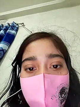 maya-Couple19 online show from October 12, 2025, 10:11 pm