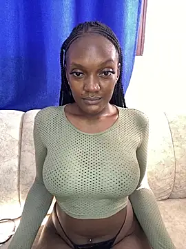 Snapshot of Its_Makena chatting on October 21, 2025, 5:40 am Its Makena online show from October 21, 2025, 5:40 am