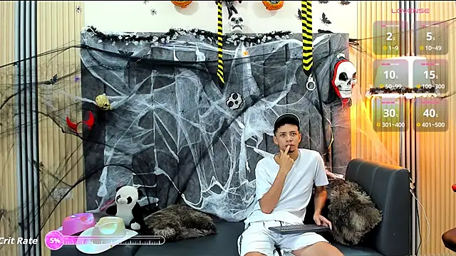 Snapshot of DustinandJordan chatting on October 19, 2025, 4:59 am DustinandJordan online show from October 19, 2025, 4:59 am