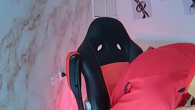 Snapshot of DustinandJordan chatting on February 15, 2026, 5:08 am DustinandJordan online show from February 15, 2026, 5:08 am