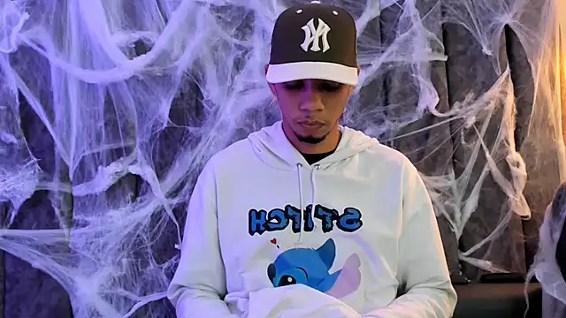 Snapshot of DustinandJordan chatting on October 10, 2025, 4:57 am DustinandJordan online show from October 10, 2025, 4:57 am