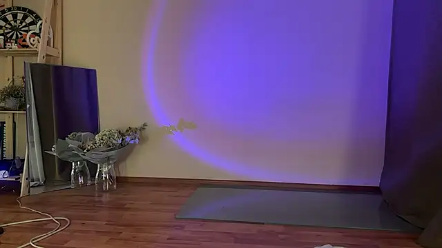 jennifersboooty online show from October 6, 2025, 5:13 pm