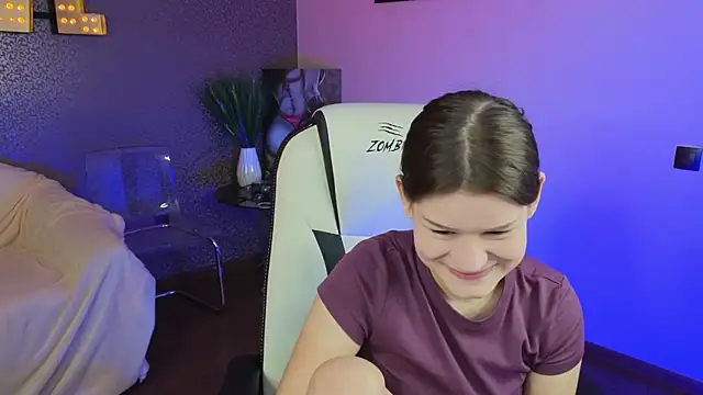 Lunamytrend online show from October 3, 2025, 12:28 pm