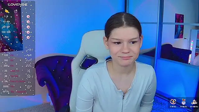 Lunamytrend online show from October 5, 2025, 6:26 am