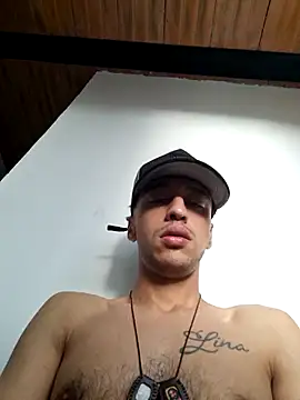 Santi2323xxX online show from December 1, 2025, 9:15 pm