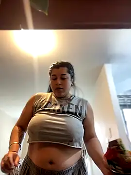 Snapshot of Tokio_Sakura chatting on October 2, 2025, 6:44 pm Tokio Sakura online show from October 2, 2025, 6:44 pm