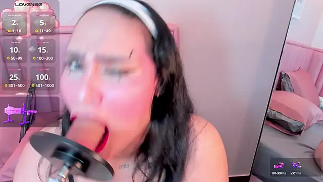 TIFFANY GLOW   online show from October 4, 2025, 4:14 am