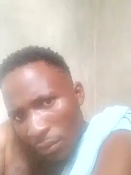 Snapshot of King00219 chatting on October 8, 2025, 12:39 pm King00219 online show from October 8, 2025, 12:39 pm