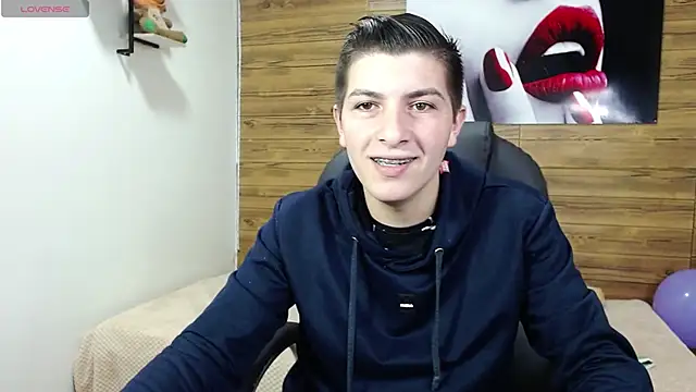 Snapshot of taner_king chatting on October 16, 2025, 3:04 am taner king online show from October 16, 2025, 3:04 am