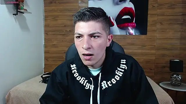 Snapshot of taner_king chatting on October 28, 2025, 2:56 am taner king online show from October 28, 2025, 2:56 am