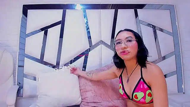 KiaraandEnzzo  online show from September 9, 2025, 3:16 am