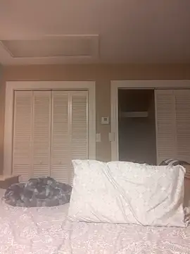 Gearsuit online show from October 18, 2025, 10:17 am