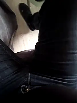 bigdicksklave online show from March 11, 2026, 7:24 am