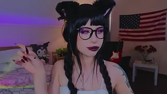 venomeowww   online show from February 3, 2026, 3:59 am