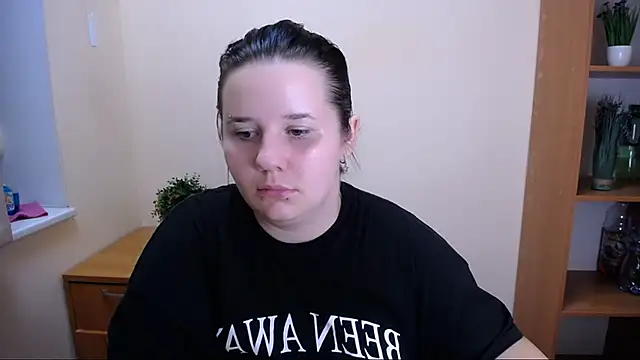 Snapshot of Mina_sky_ chatting on September 9, 2025, 1:09 pm Mina sky online show from September 9, 2025, 1:09 pm