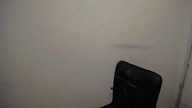 Snapshot of Mina_sky_ chatting on October 28, 2025, 8:13 am Mina sky online show from October 28, 2025, 8:13 am