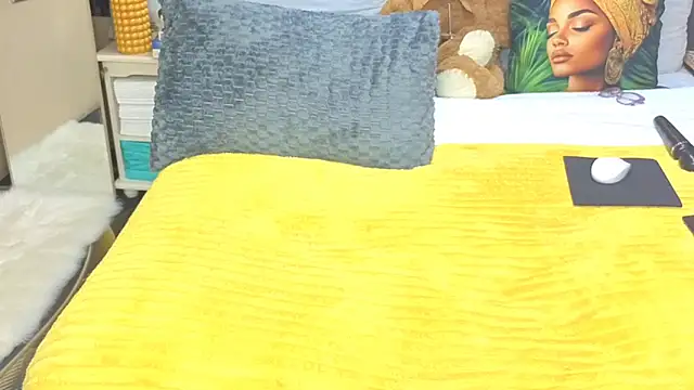 CaramelNatashaxx online show from April 16, 2026, 10:23 pm