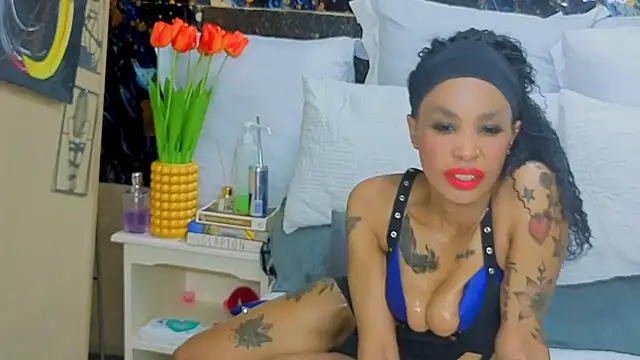 CaramelNatashaxx online show from October 9, 2025, 2:12 am