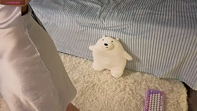 Aurora Bennet online show from February 3, 2026, 2:53 am