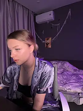 VelvetRush  online show from October 30, 2025, 4:26 pm