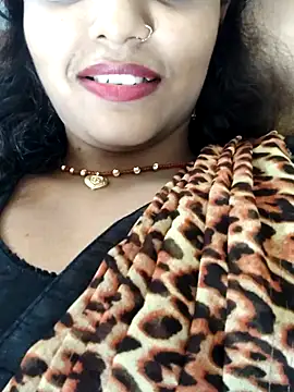 AnanyaKapoor89 online show from September 18, 2025, 6:05 am