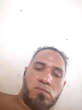 Snapshot of Miler247198 chatting on October 29, 2025, 7:40 am Miler247198 online show from October 29, 2025, 7:40 am