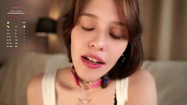 Snapshot of LurleneRamo chatting on October 17, 2025, 1:09 am LurleneRamo online show from October 17, 2025, 1:09 am