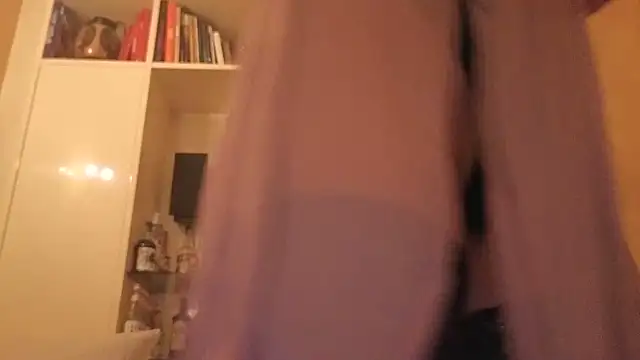 Snapshot of HiddenDesireXXX chatting on October 16, 2025, 5:49 am HiddenDesireXXX online show from October 16, 2025, 5:49 am