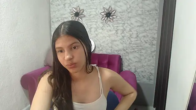 Snapshot of Evagirl69 chatting on September 20, 2025, 12:26 am Evagirl69 online show from September 20, 2025, 12:26 am