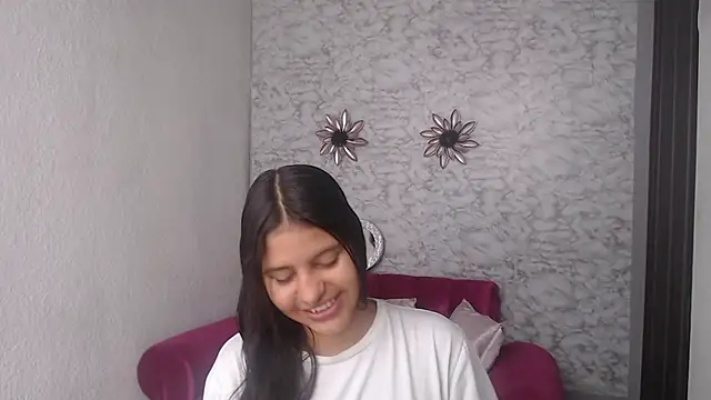 Snapshot of Evagirl69 chatting on September 30, 2025, 6:14 pm Evagirl69 online show from September 30, 2025, 6:14 pm