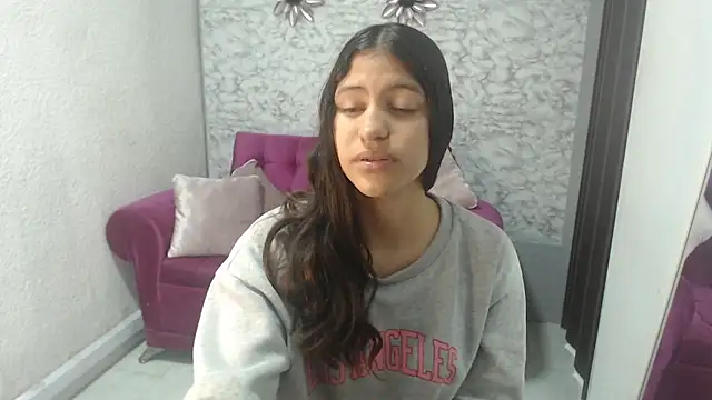 Snapshot of Evagirl69 chatting on October 23, 2025, 12:31 am Evagirl69 online show from October 23, 2025, 12:31 am