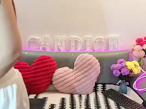 candiceempire online show from May 9, 2026, 2:04 am