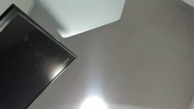 Snapshot of Vickysweeeettt chatting on November 13, 2025, 8:57 pm Vickysweeeettt online show from November 13, 2025, 8:57 pm