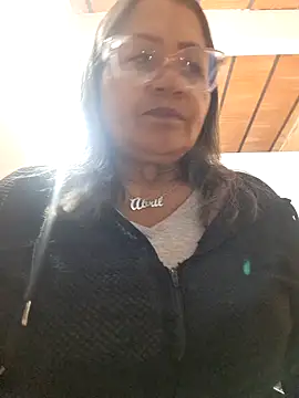 Snapshot of Vickysweeeettt chatting on June 30, 2026, 9:09 am Vickysweeeettt online show from June 30, 2026, 9:09 am