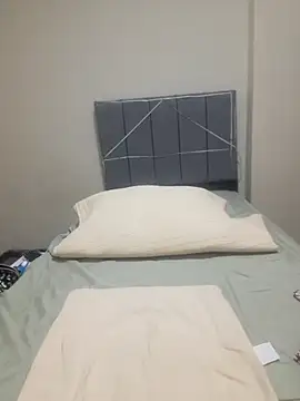 Snapshot of Vickysweeeettt chatting on February 12, 2026, 2:11 am Vickysweeeettt online show from February 12, 2026, 2:11 am