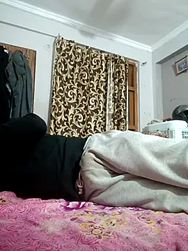 vardh033 online show from February 3, 2026, 10:53 am