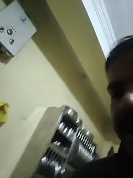 vardh033 online show from November 25, 2025, 5:52 am