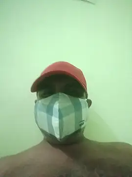 vardh033 online show from October 4, 2025, 7:04 pm