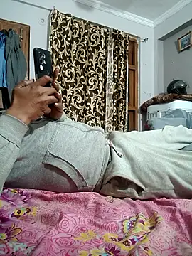 vardh033 online show from February 10, 2026, 3:11 pm