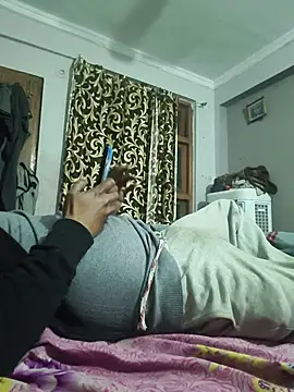 vardh033 online show from February 20, 2026, 1:35 pm