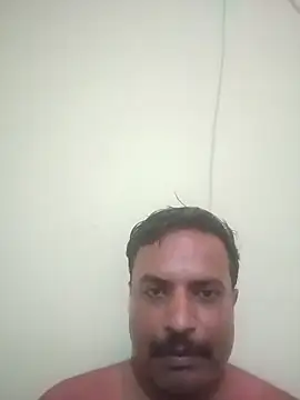 vardh033 online show from October 1, 2025, 7:29 pm